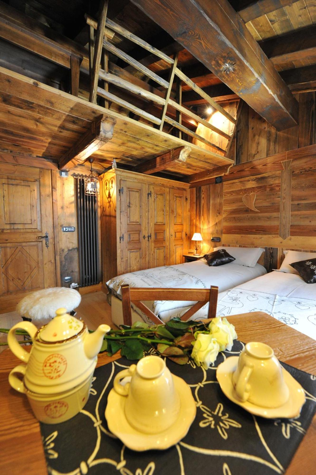 Affittacamere Petit Coeur Champoluc Eksteriør billede