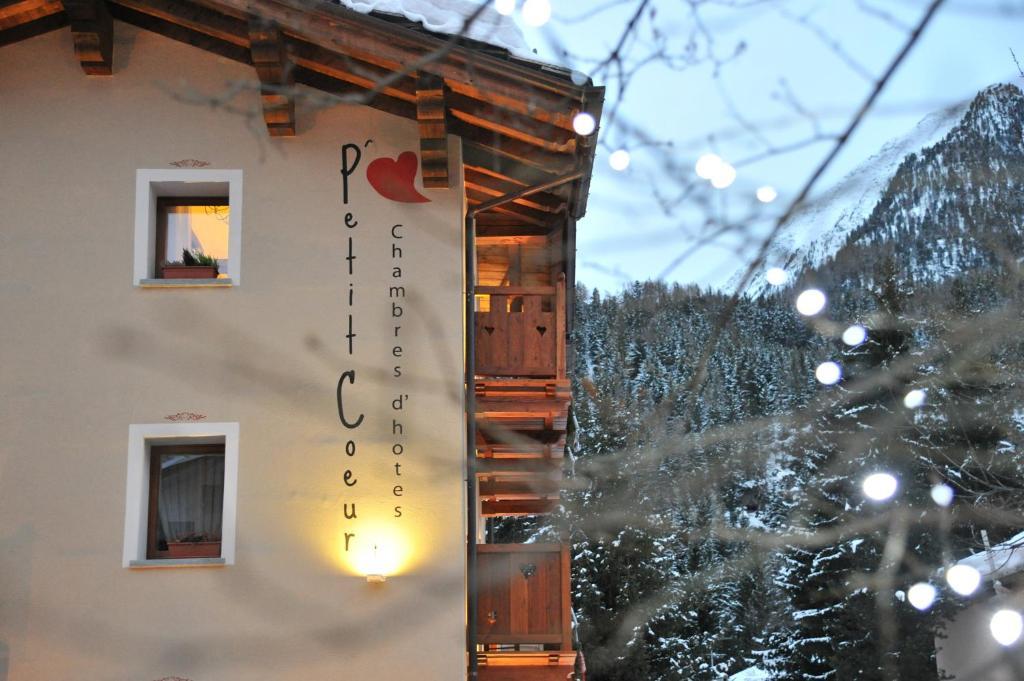 Affittacamere Petit Coeur Champoluc Eksteriør billede