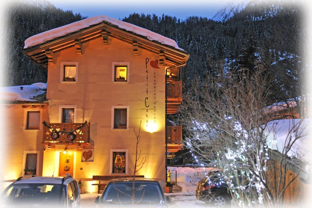 Affittacamere Petit Coeur Champoluc Eksteriør billede
