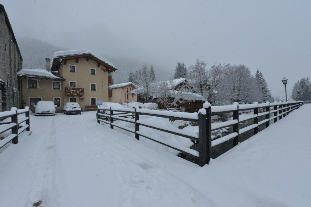 Affittacamere Petit Coeur Champoluc Eksteriør billede